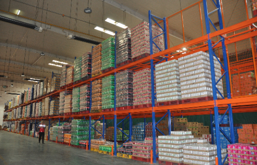 Solución de almacenamiento en almacén de alimentos y bebidas